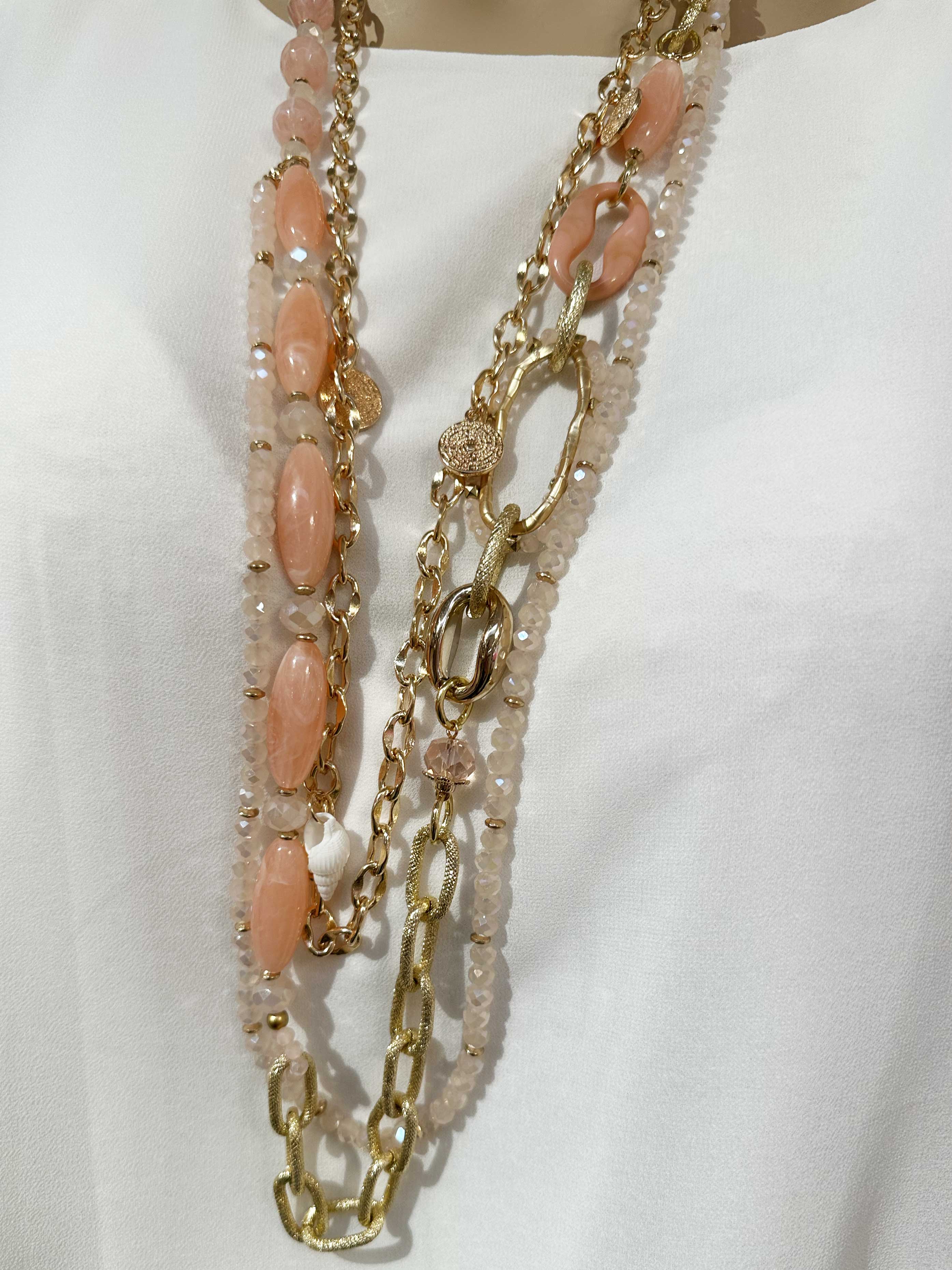 Gaia - Guldfarvet perlehalskæde med tre kæder